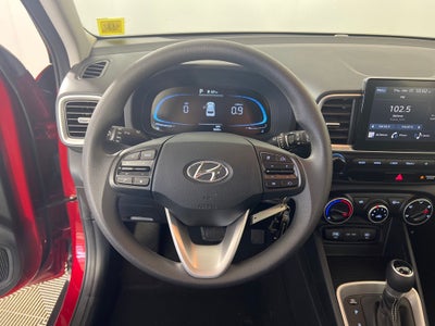 2025 Hyundai Venue SE