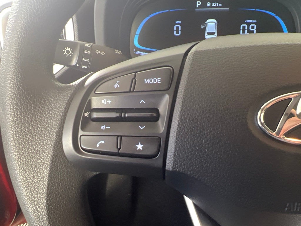 2025 Hyundai Venue SE