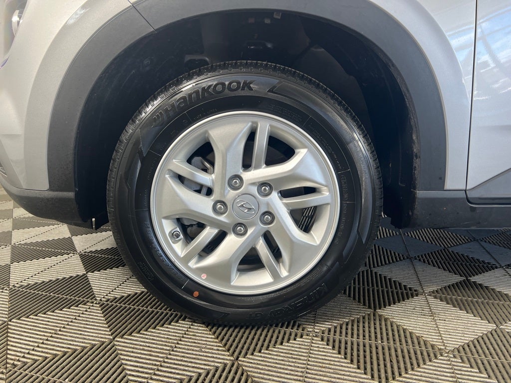 2025 Hyundai Venue SE