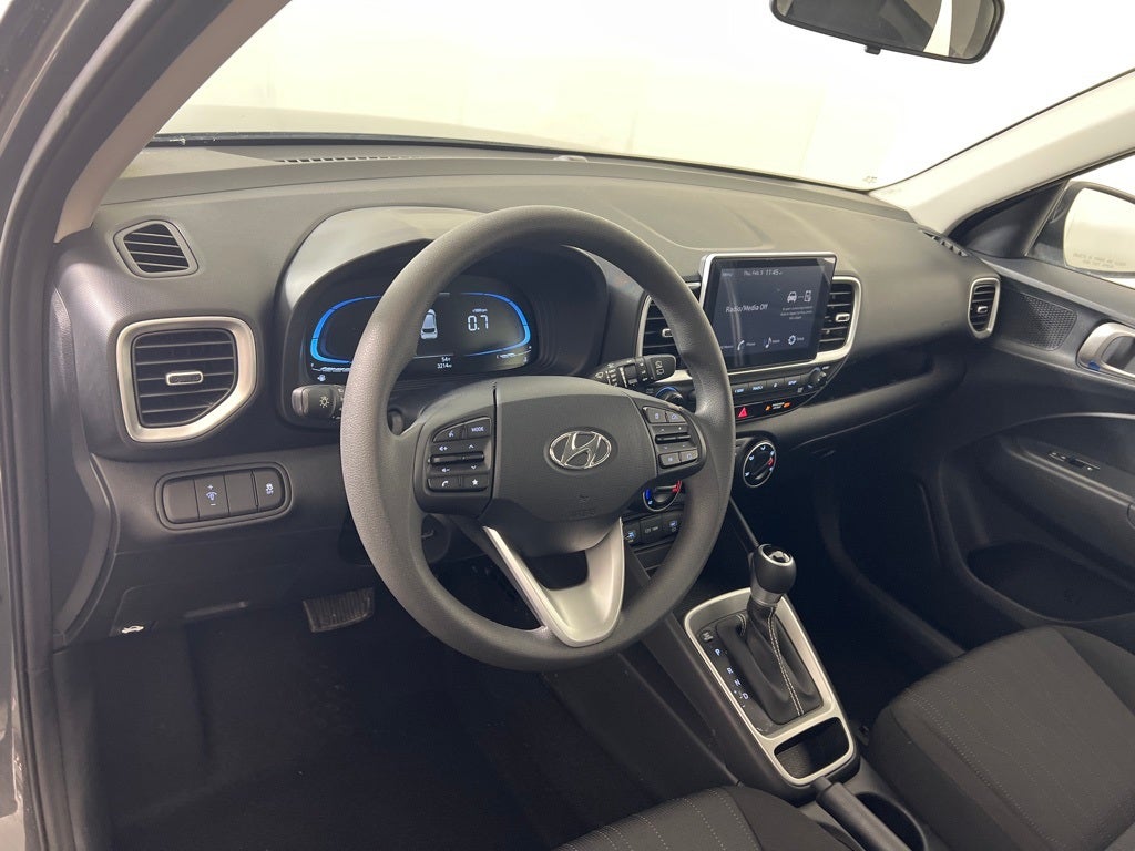 2025 Hyundai Venue SE