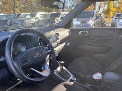 2023 Hyundai Venue SEL