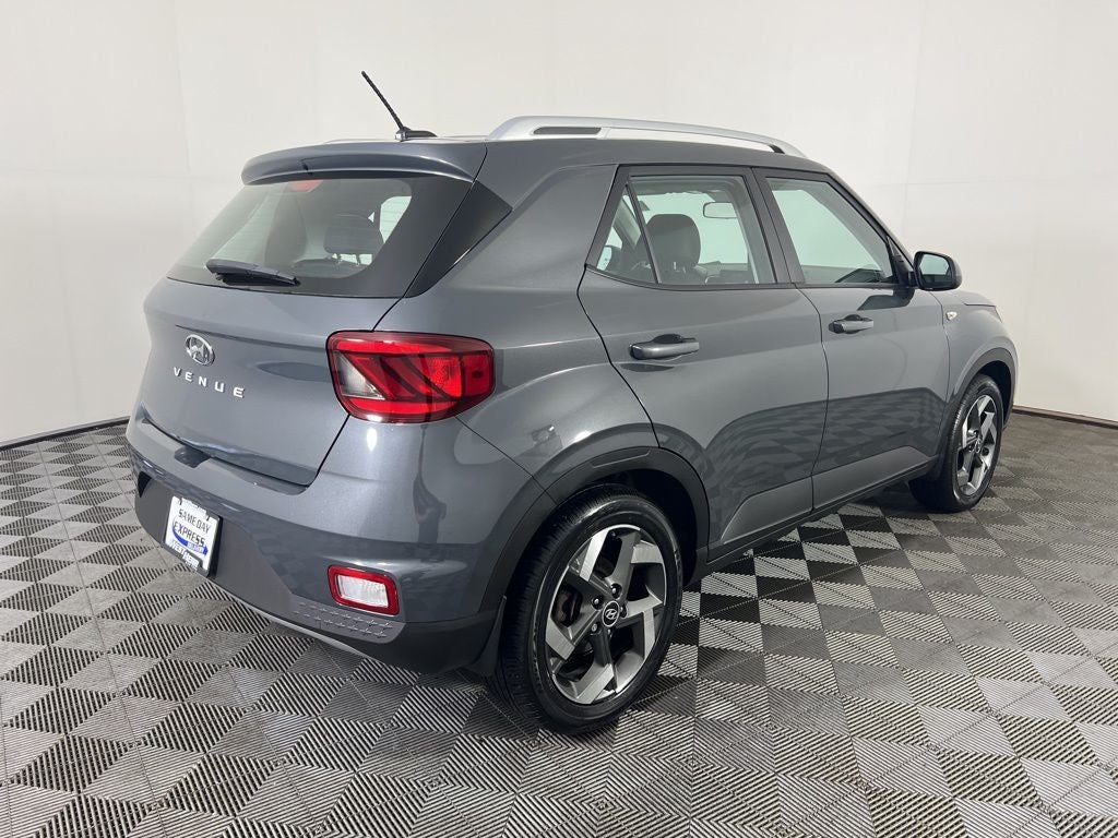 2023 Hyundai Venue SEL