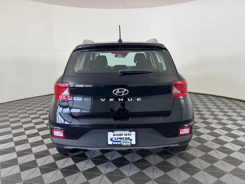 2023 Hyundai Venue SEL
