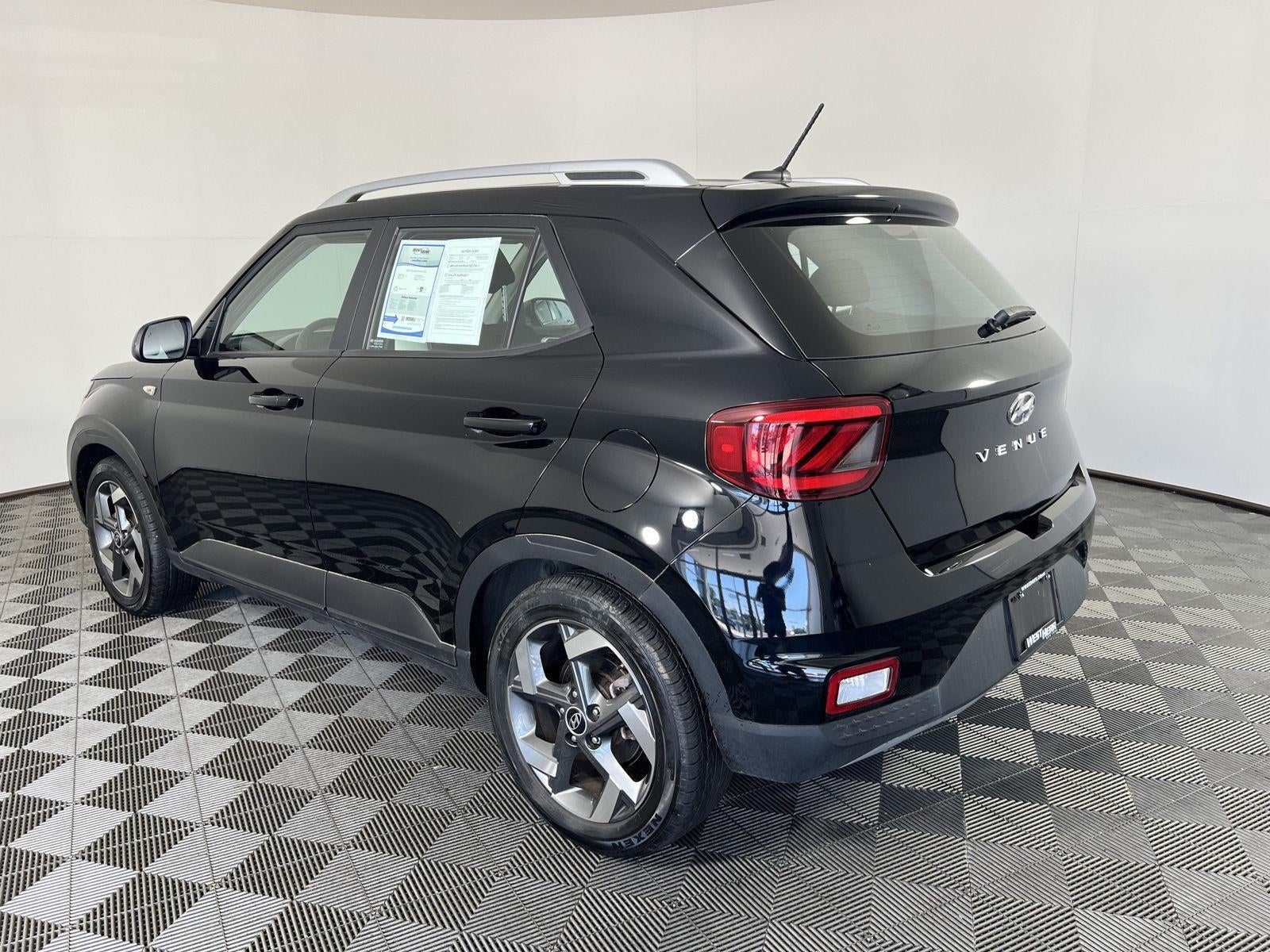 2023 Hyundai Venue SEL