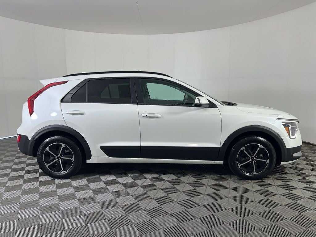 2023 Kia Niro EX