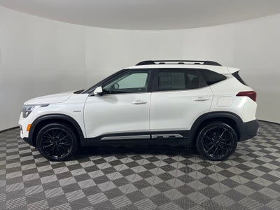 2022 Kia Seltos Nightfall