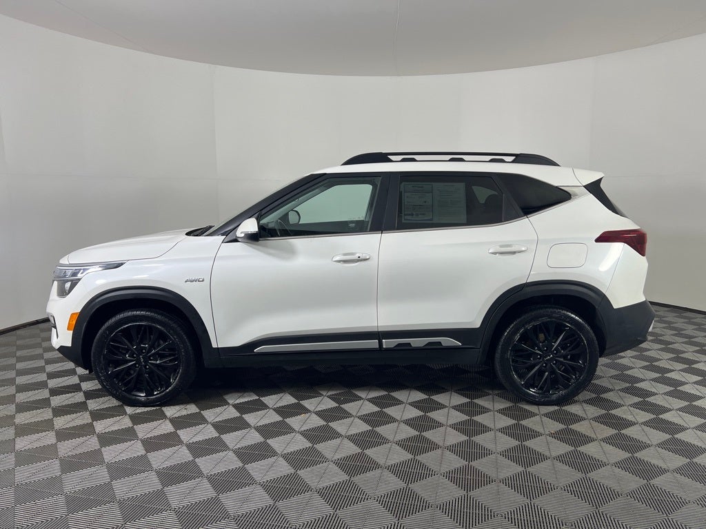 2022 Kia Seltos Nightfall