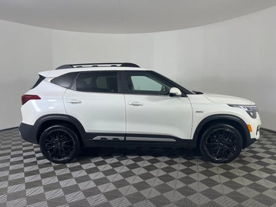 2022 Kia Seltos Nightfall