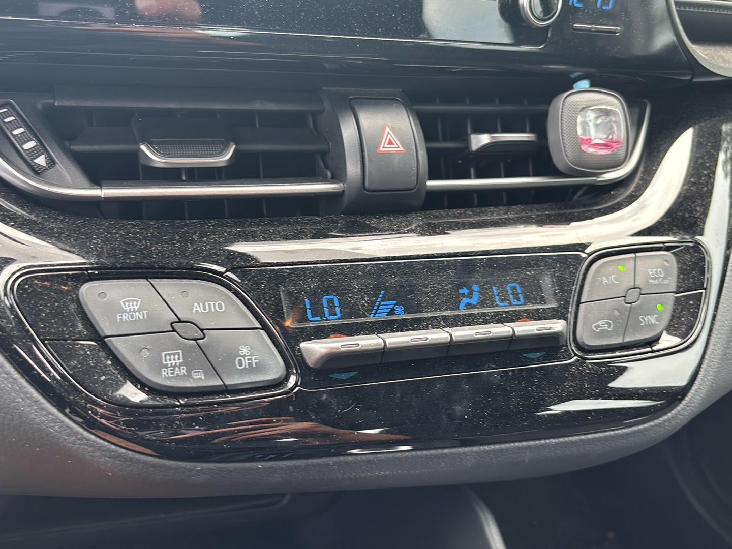 2019 Toyota C-Hr LE