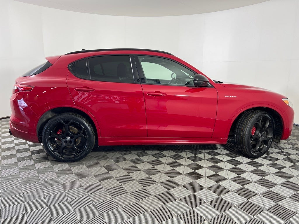 2022 Alfa Romeo Stelvio Veloce