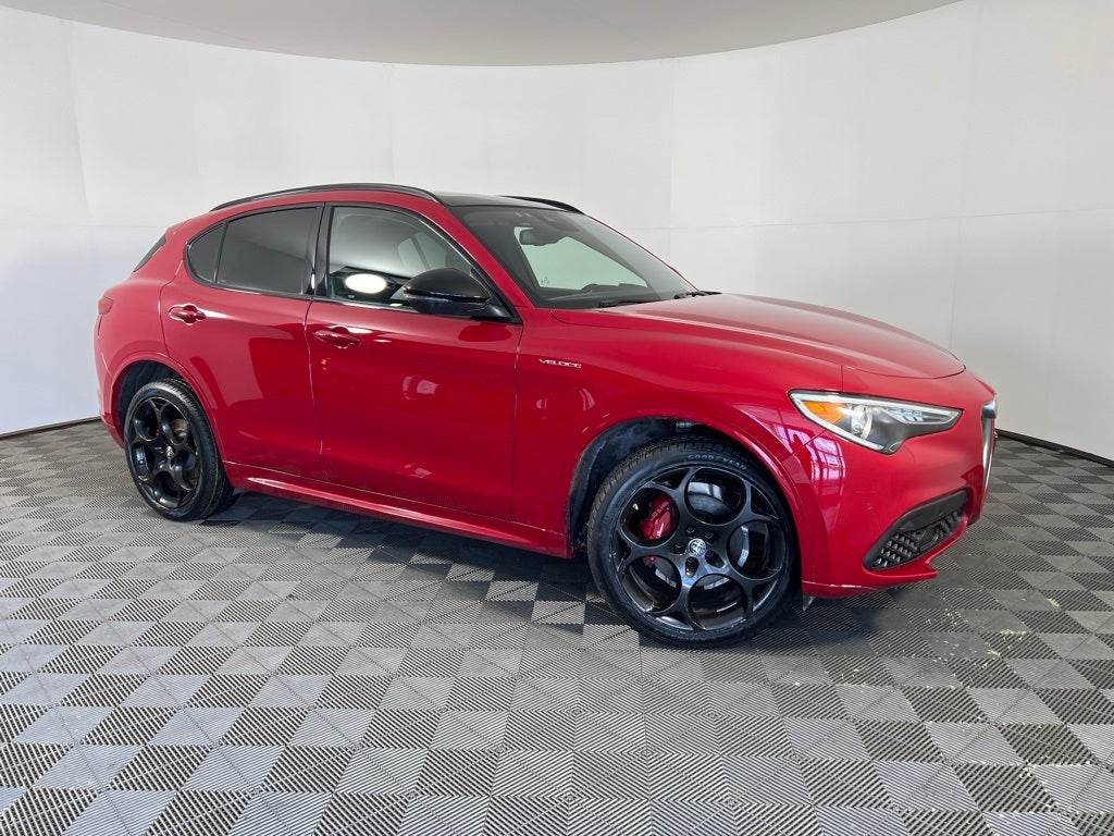 2022 Alfa Romeo Stelvio Veloce