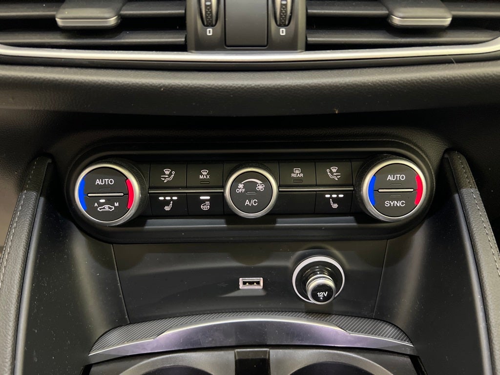 2022 Alfa Romeo Stelvio Veloce