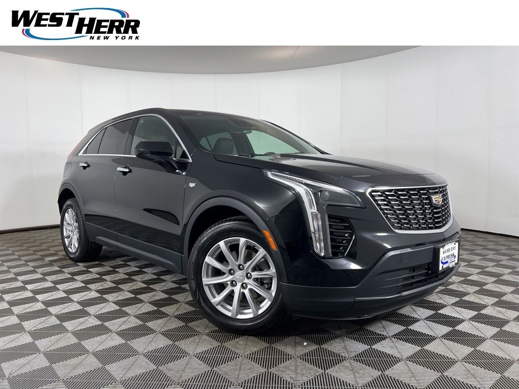 2023 Cadillac XT4 Luxury