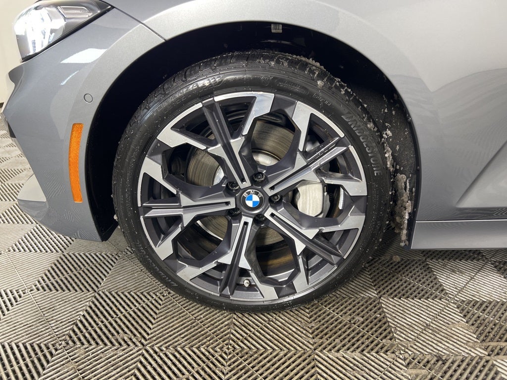 2025 BMW 3 Series 330i xDrive