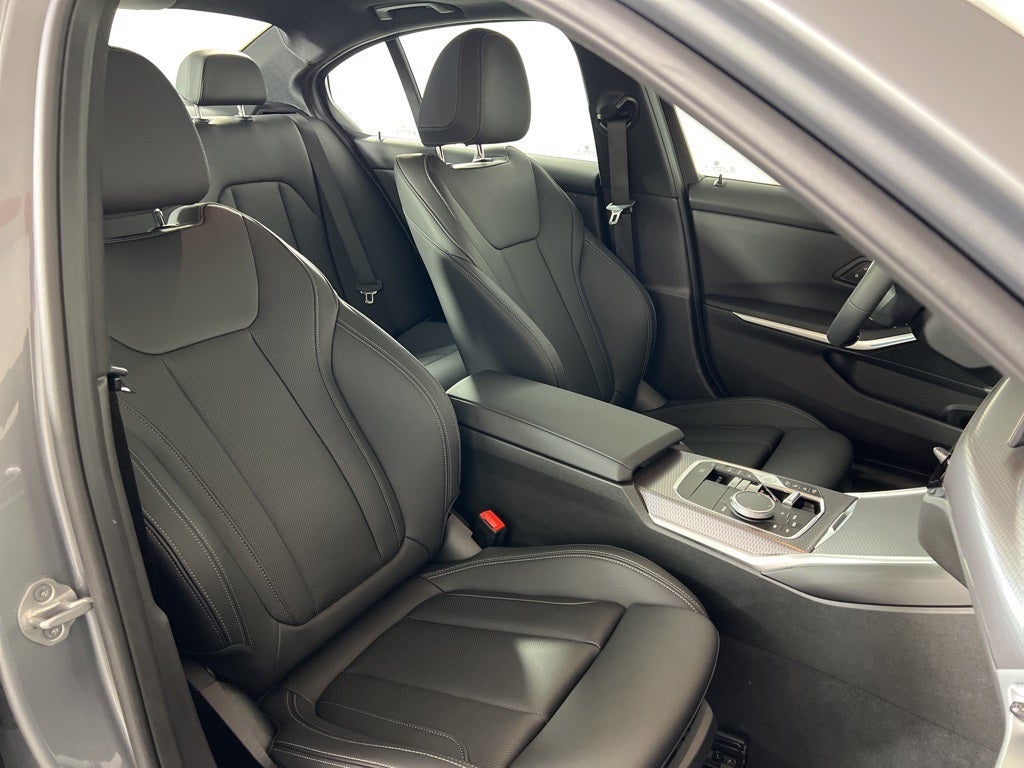 2025 BMW 3 Series 330i xDrive