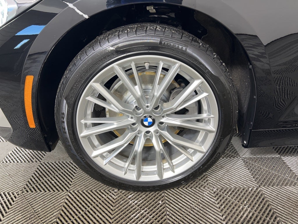 2023 BMW 3 Series 330i xDrive