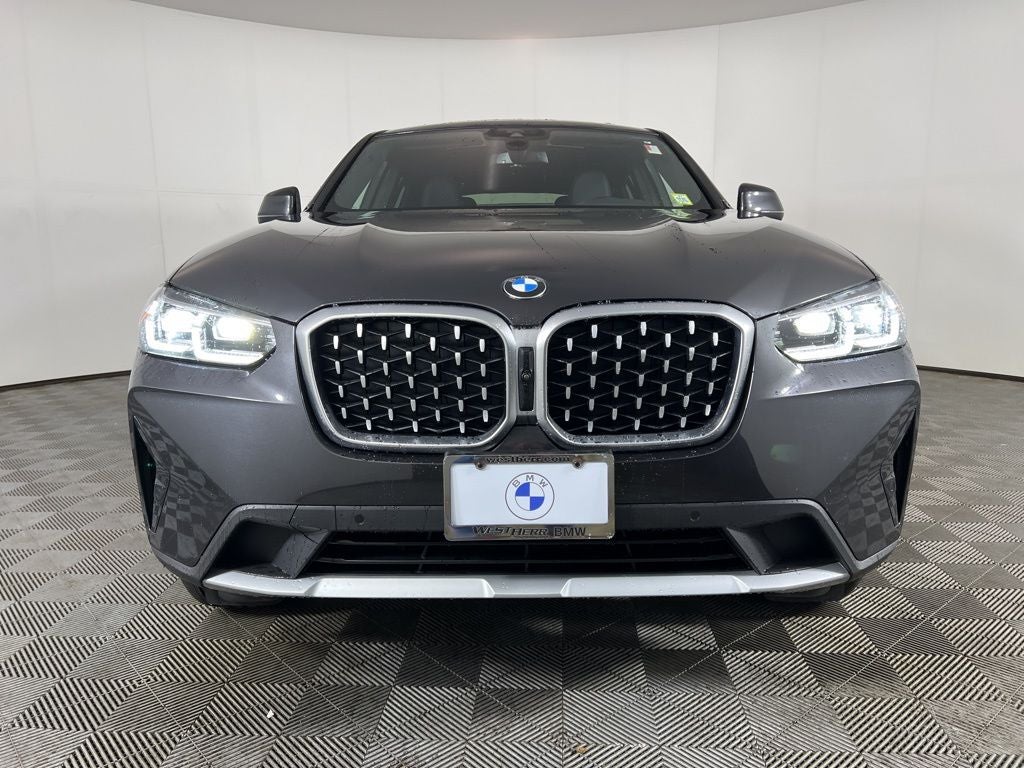 2025 BMW X4 xDrive30i