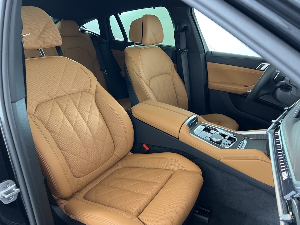 2026 BMW X6 M60i