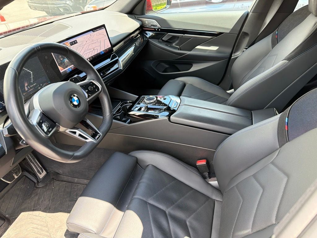 2025 BMW 5 Series 530i xDrive