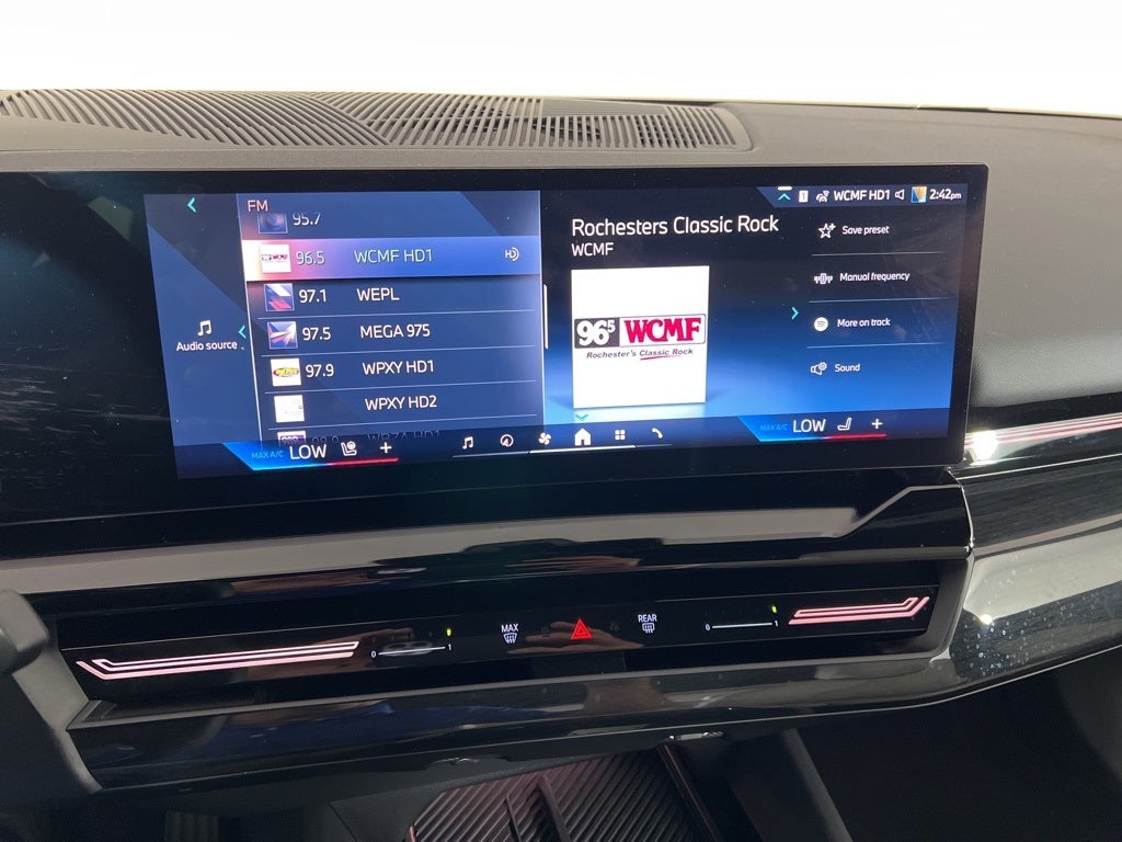 2025 BMW 5 Series 530i xDrive