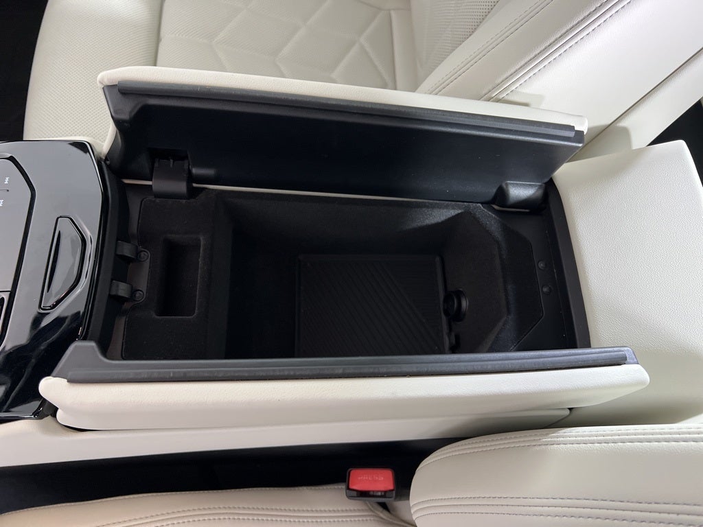 2025 BMW 5 Series 530i xDrive