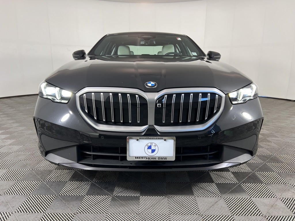2025 BMW 5 Series 530i xDrive