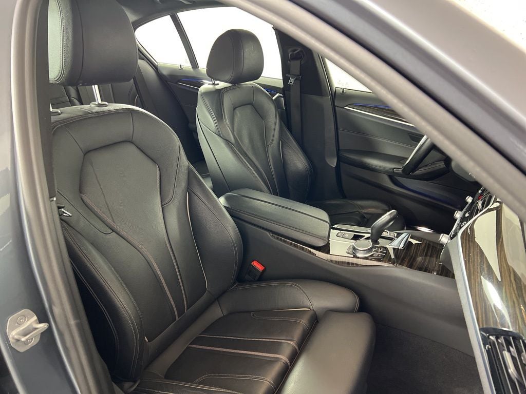 2018 BMW 5 Series 540i xDrive Sport Line