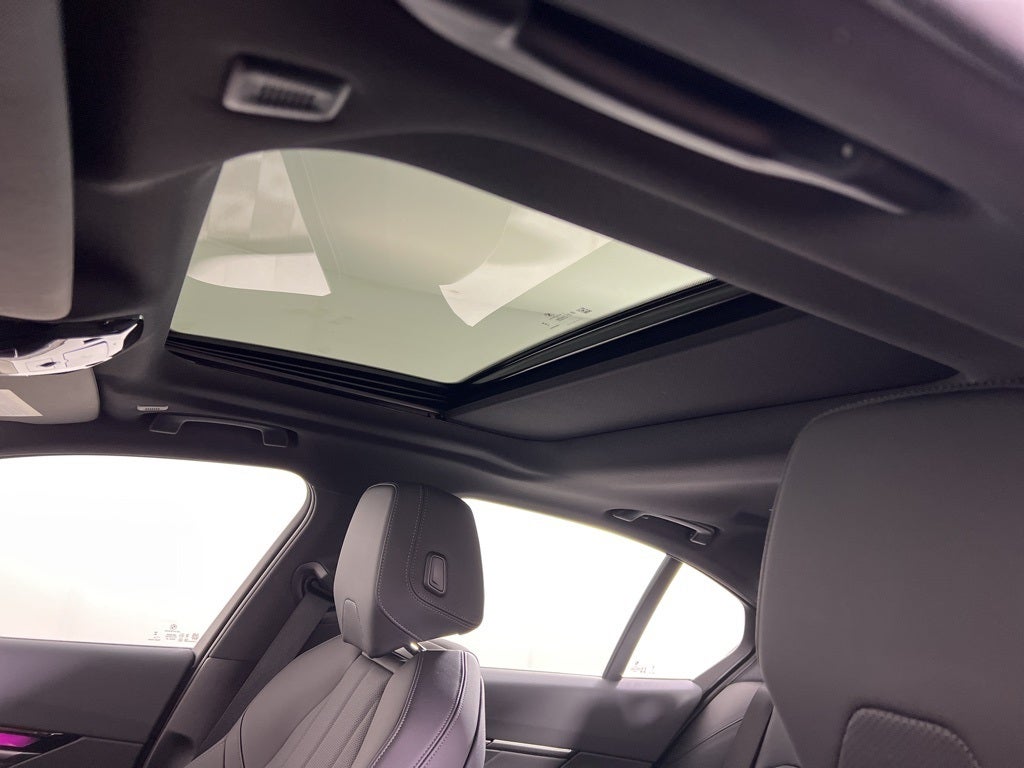 2026 BMW i5 xDrive40