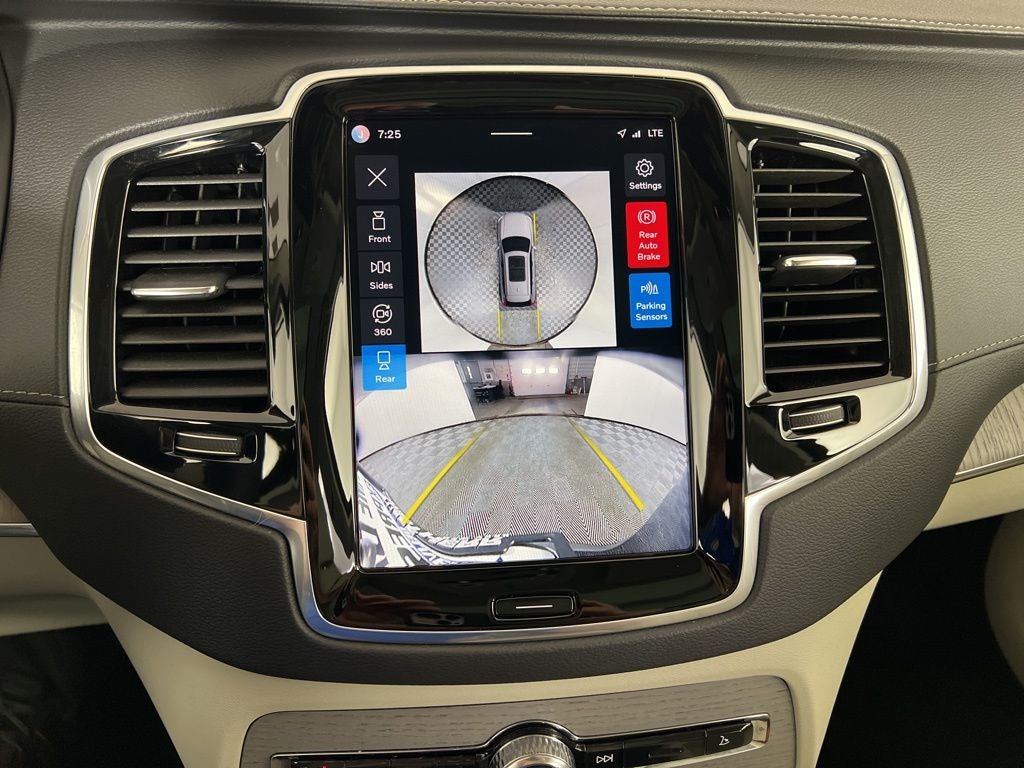 2025 Volvo XC90 B6 Ultra