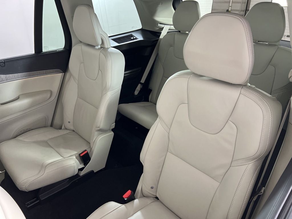 2025 Volvo XC90 B6 Ultra