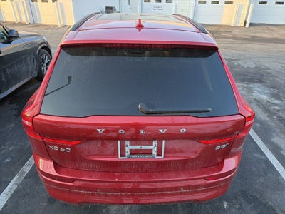 2022 Volvo XC60 B5 Momentum