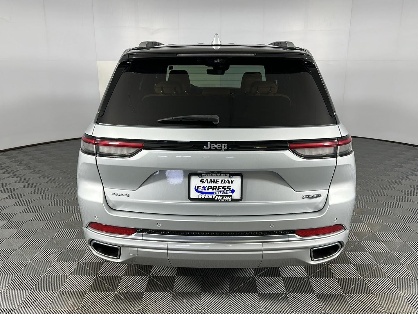 2023 Jeep Grand Cherokee SUMMIT