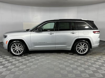 2023 Jeep Grand Cherokee SUMMIT