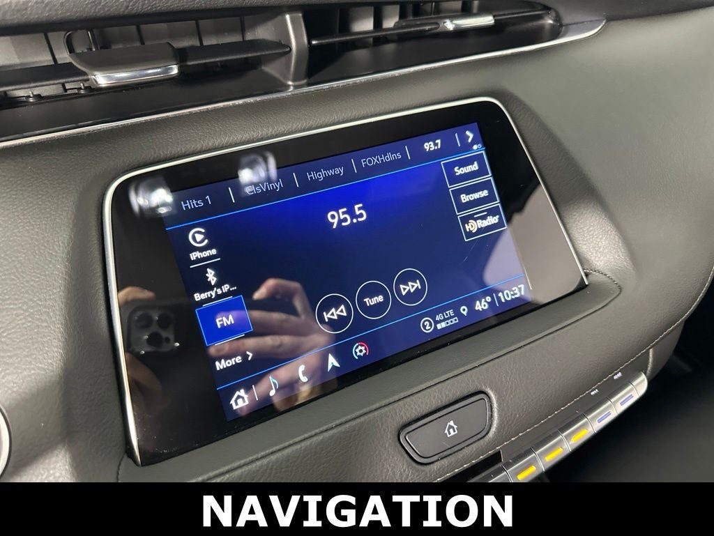 2023 Cadillac XT4 Premium Luxury
