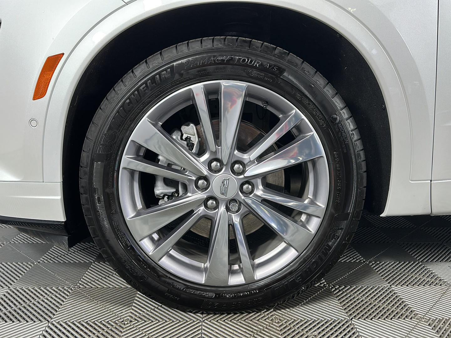 2023 Cadillac XT6 AWD Premium Luxury