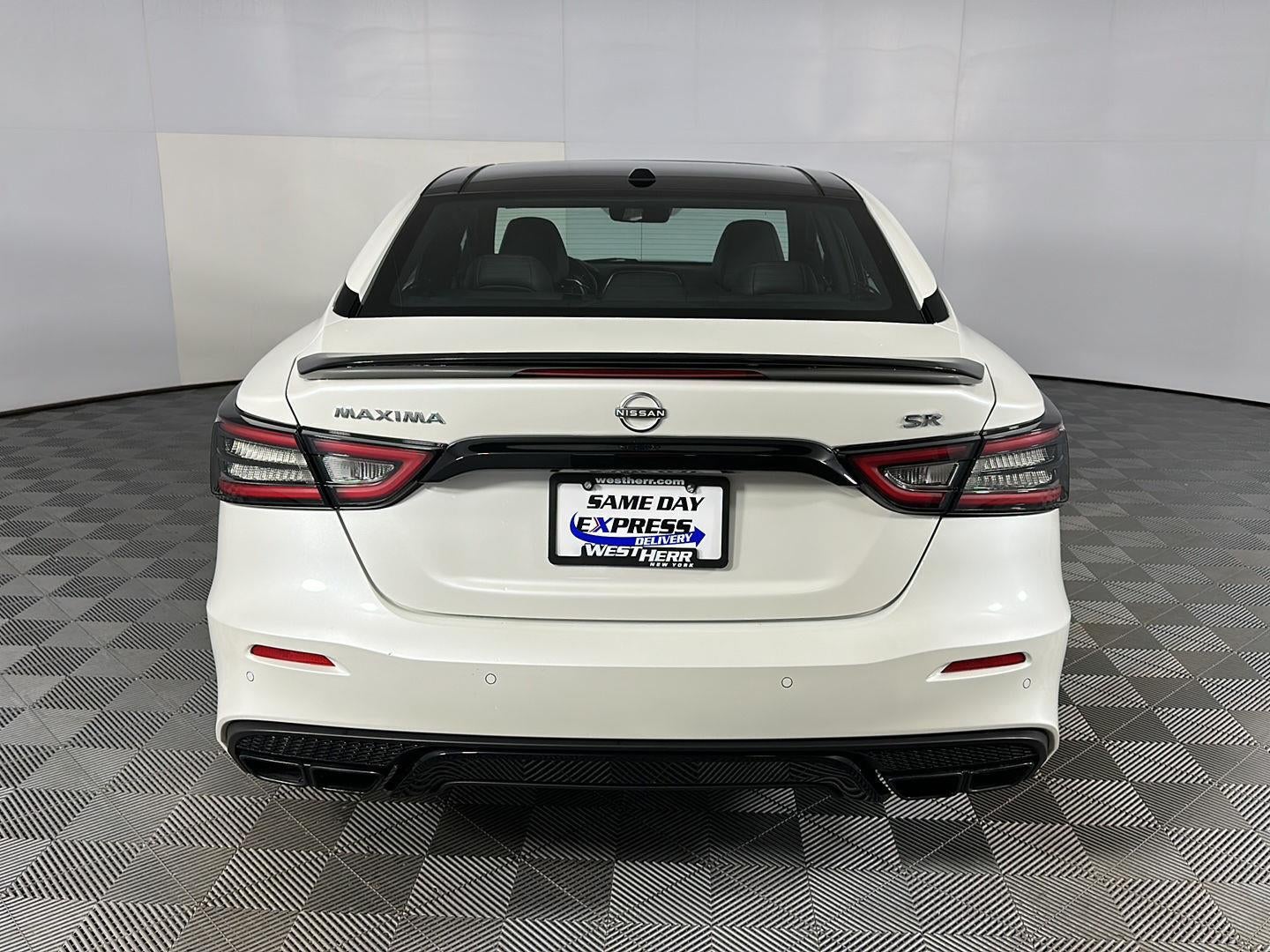 2023 Nissan Maxima SR