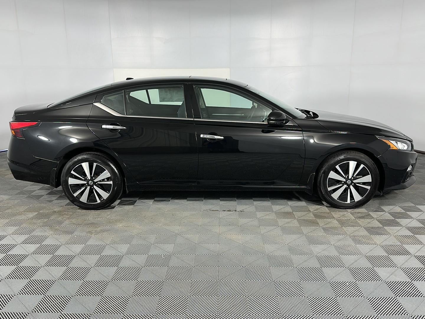 2020 Nissan Altima 2.5 SV