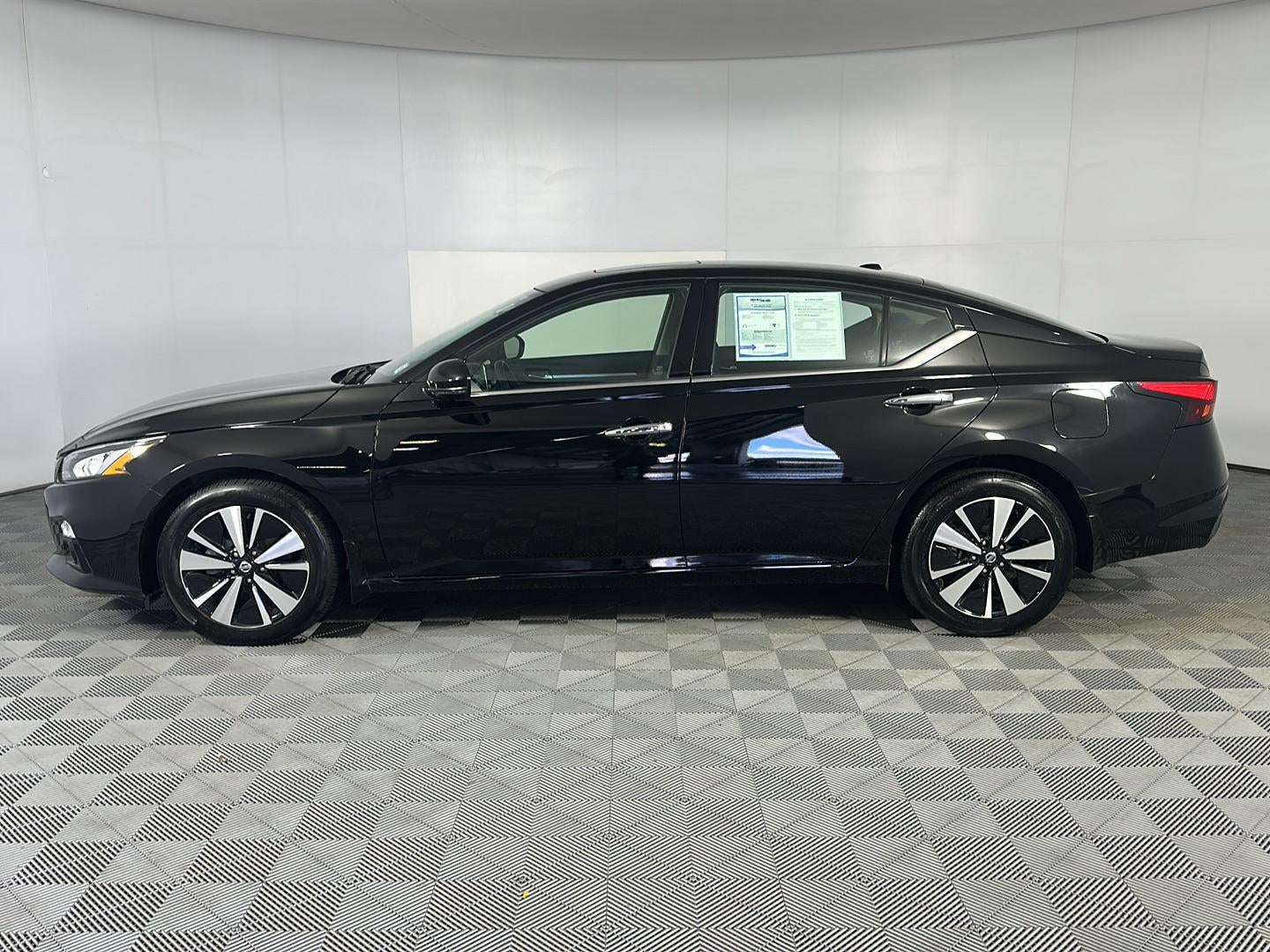 2020 Nissan Altima 2.5 SV