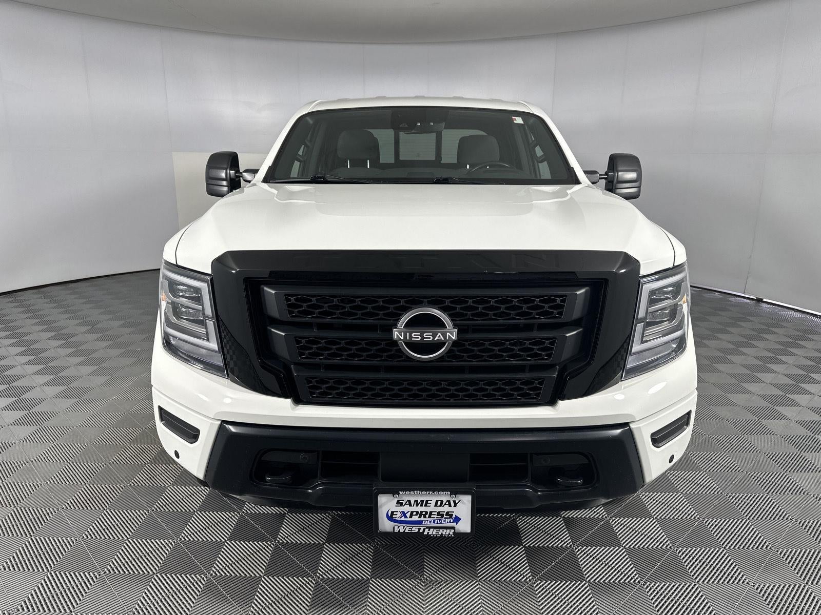 2024 Nissan Titan SV