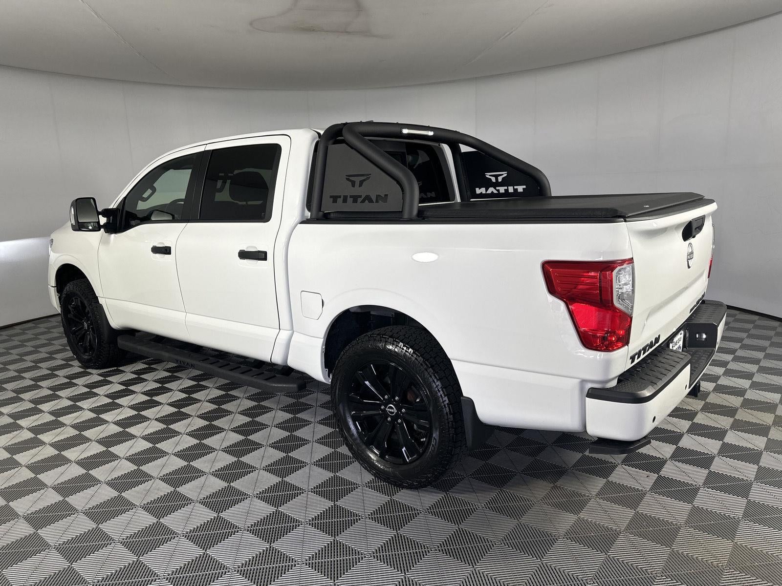2024 Nissan Titan SV