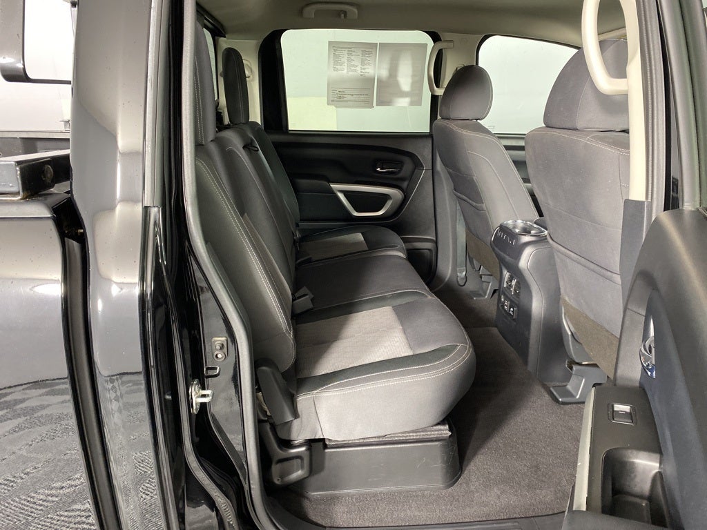 2024 Nissan Titan XD SV