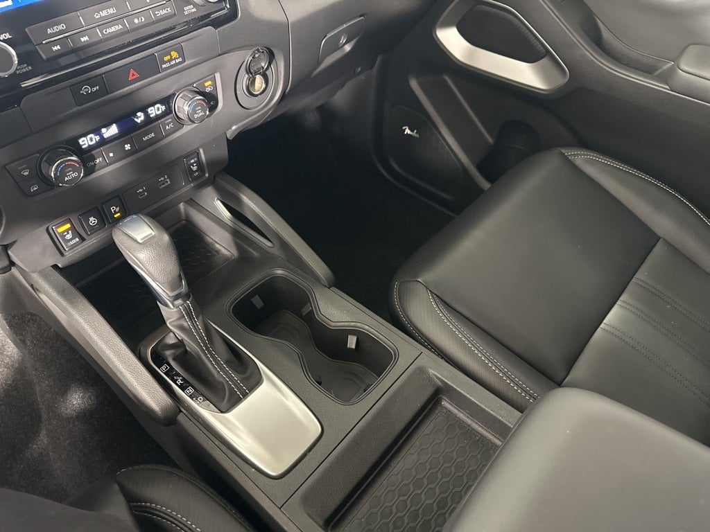 2024 Nissan Frontier SL