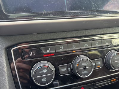 2022 Volkswagen Atlas 3.6L V6 SEL Premium R-Line