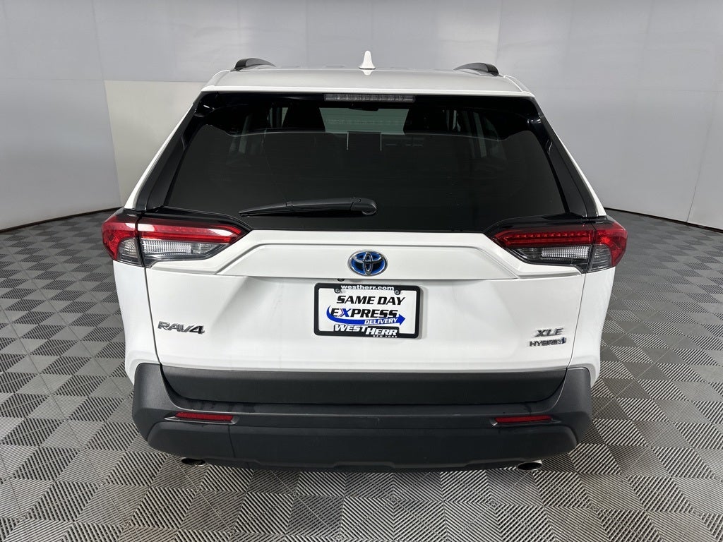 2024 Toyota RAV4 Hybrid XLE