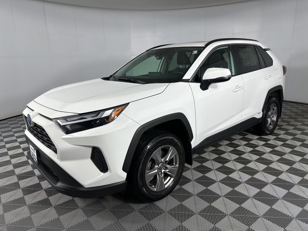 2024 Toyota RAV4 Hybrid XLE