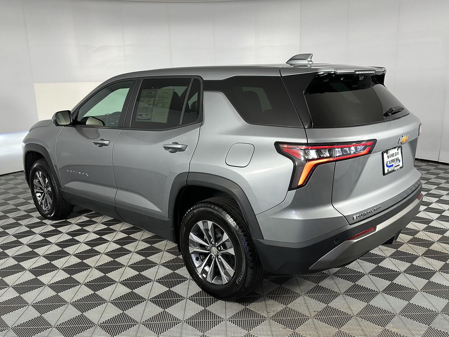 2025 Chevrolet Equinox AWD LT