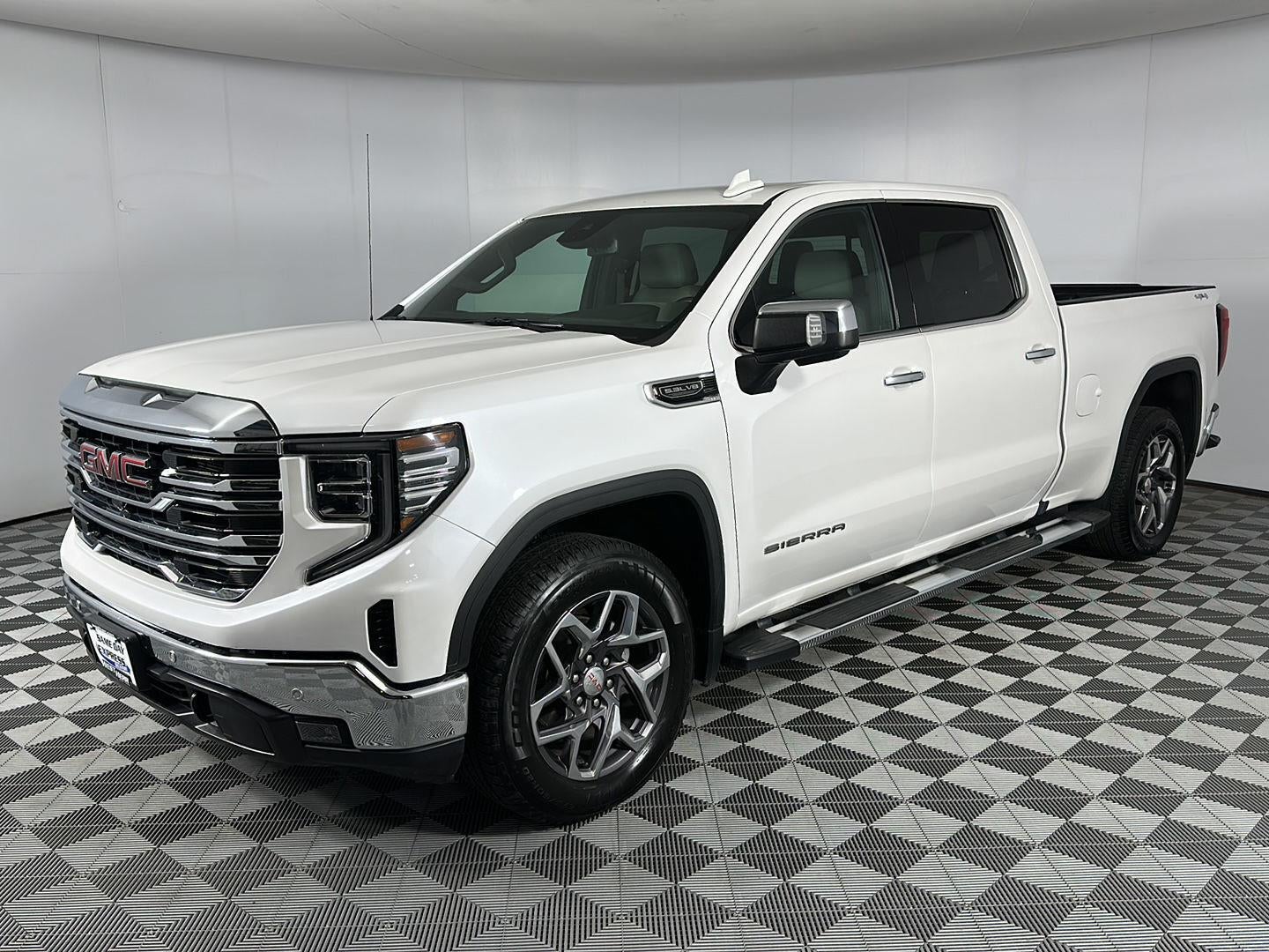 2022 GMC Sierra 1500 SLT