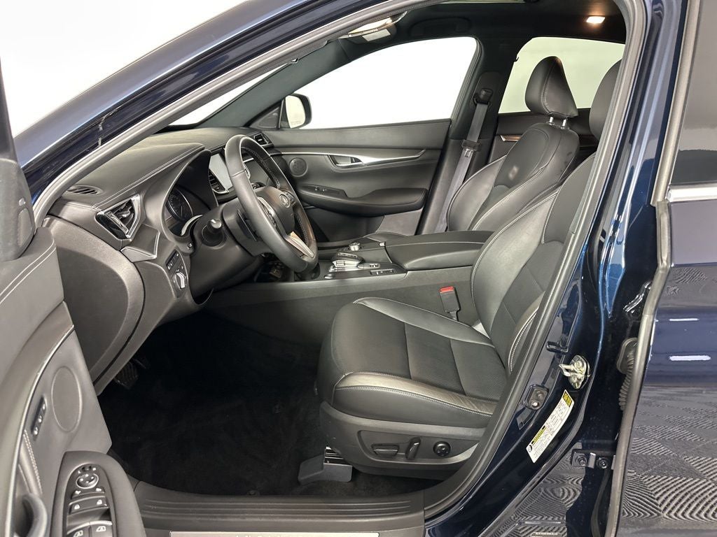 2025 INFINITI QX55 LUXE