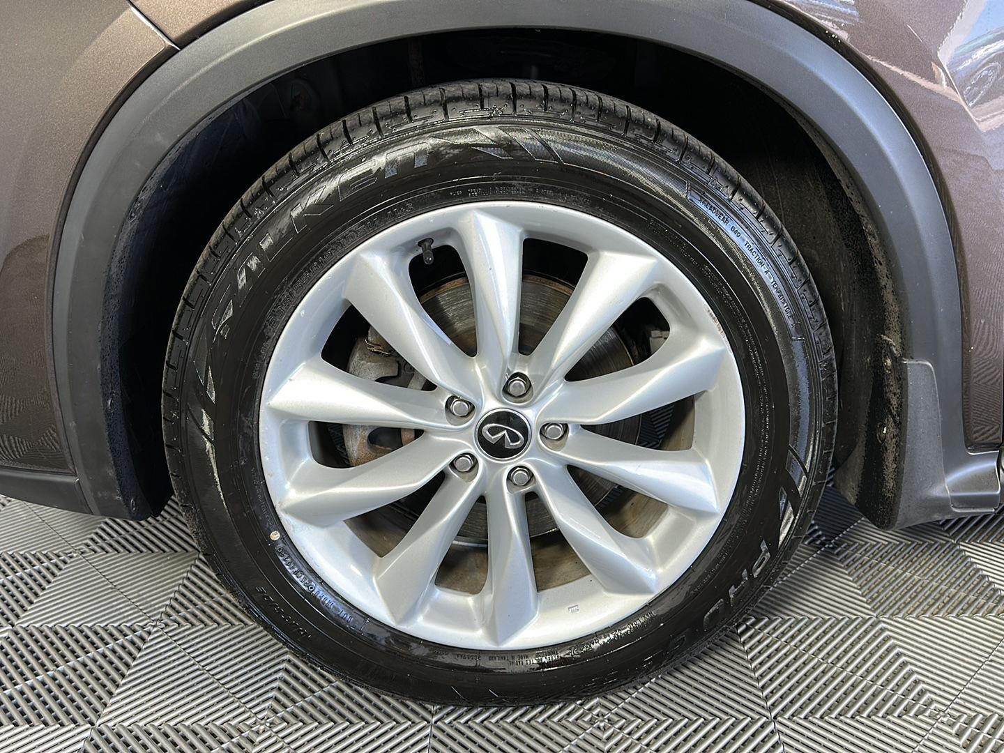 2019 INFINITI QX50 ESSENTIAL
