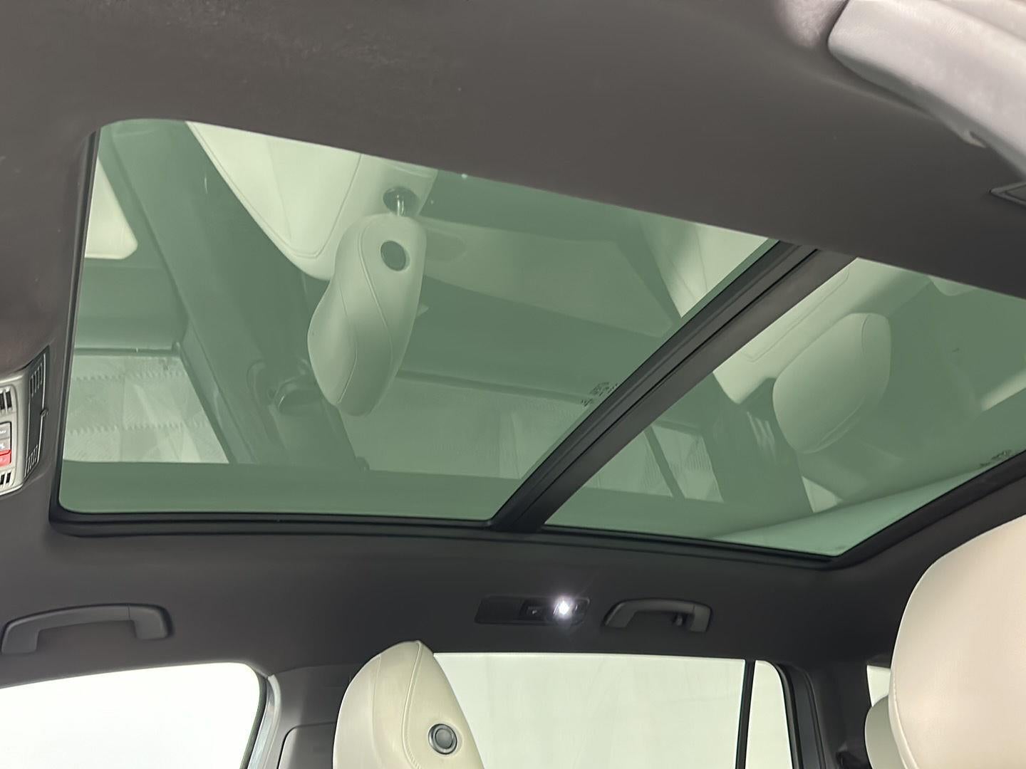 2021 Volkswagen Tiguan SE R-Line Black